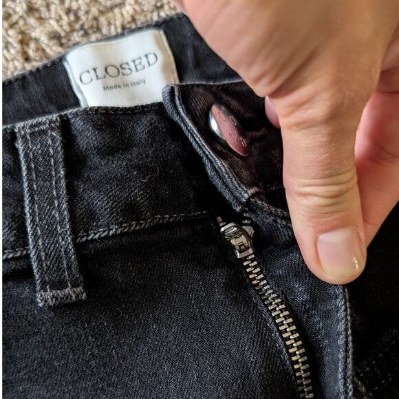 Closed Black Denim Style Pedal Pusher Mid-rise Ankle Straight Leg Jeans, size 28 - Picture 4 of 11